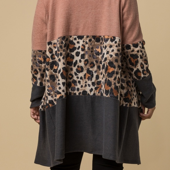 ONLY 1 LEFT! Color Block leopard cardigan-plus - Picture 4 of 6